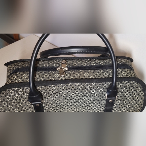 Joy Mangano Weekender Carry All Bag - Picture 12 of 12